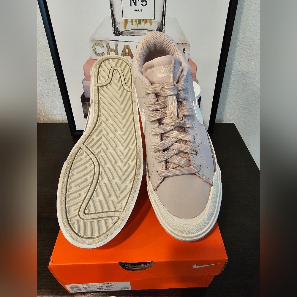 Nike Court Legacy Women Sneakers 8.5 - Picture 4 of 11